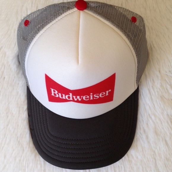 Budweiser Other - NWT Official Budweiser Baseball Hat